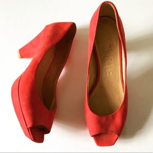 Sachelle by Sacha London coral pump